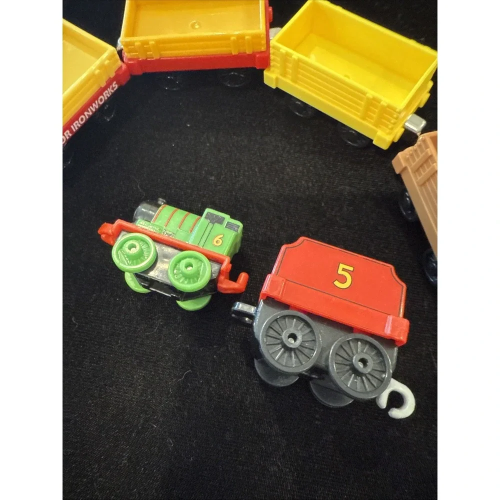 Thomas & Friends Harold & The Search Cars Misc Magnetic Diecast‎ Train Car. 4176